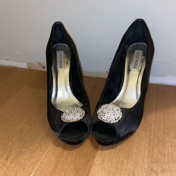 Steve Madden Pumps - Picture 2 of 4